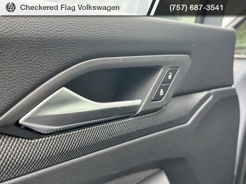 New 2025 Volkswagen GTI SE image 27