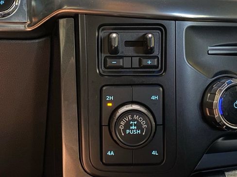 Used 2023 Ford F150 Lariat AWD/4WD image 20