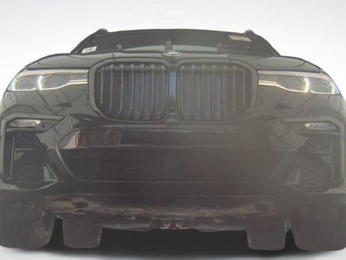 Used 2021 BMW X7 M50i w/ Executive Package image 10