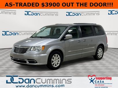 Used 2016 Chrysler Town & Country Touring