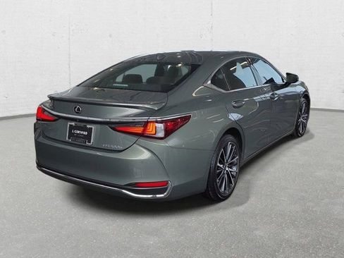 Certified 2025 Lexus ES 300h w/ Premium Package image 5
