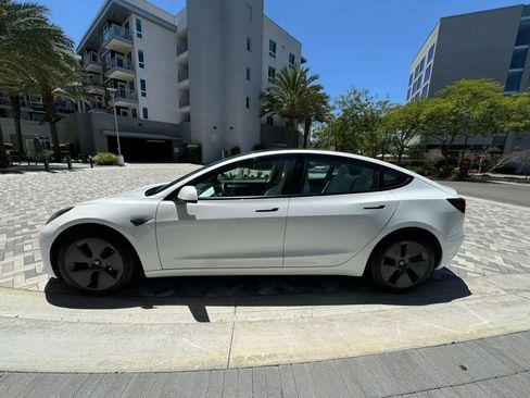 Used 2023 Tesla Model 3 Standard Range image 6