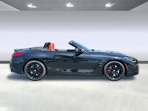 Used 2024 BMW Z4 M40i w/ Shadowloine Package RWD image 7