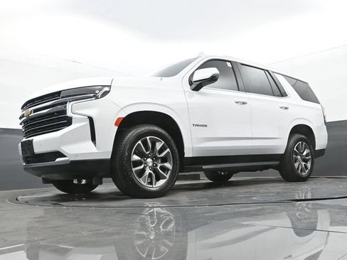 Used 2024 Chevrolet Tahoe LT w/ LT Signature Plus Package RWD image 29