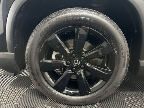 Used 2025 Honda Pilot Black Edition image 41