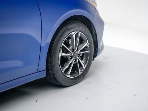 Used 2023 Kia Forte LXS FWD image 6