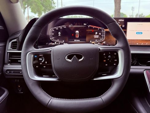 Certified 2026 INFINITI QX80 Pure AWD/4WD image 17