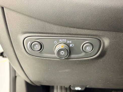 Certified 2020 Chevrolet Equinox LT image 18