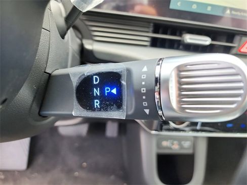 New 2025 Hyundai Ioniq 5 SE image 24