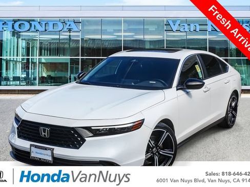 Used 2025 Honda Accord Sport image 1