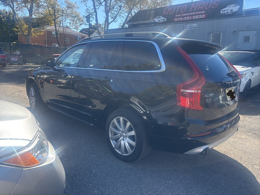 Used 2018 Volvo XC90 T5 Momentum w/ Convenience Package AWD/4WD image 4