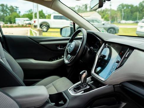 Used 2020 Subaru Outback Premium AWD/4WD image 23