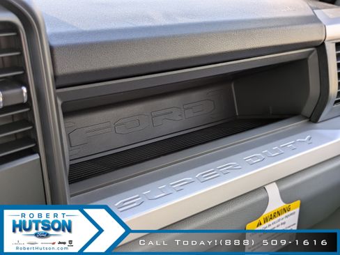 New 2025 Ford F550 4x4 Crew Cab image 23