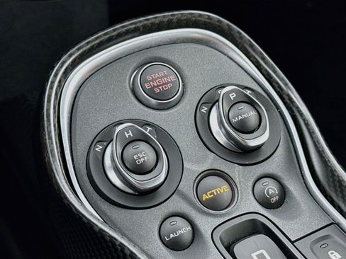 Used 2020 McLaren 620R RWD image 36
