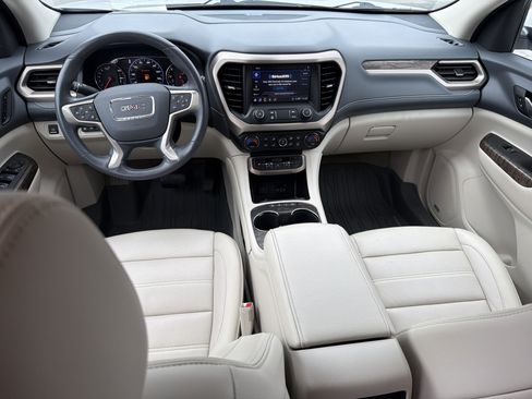Used 2020 GMC Acadia Denali w/ Technology Package image 10