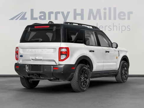 Used 2025 Ford Bronco Sport Badlands image 2