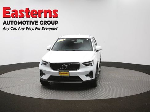 Used 2023 Volvo XC40 B5 Core AWD/4WD image 54
