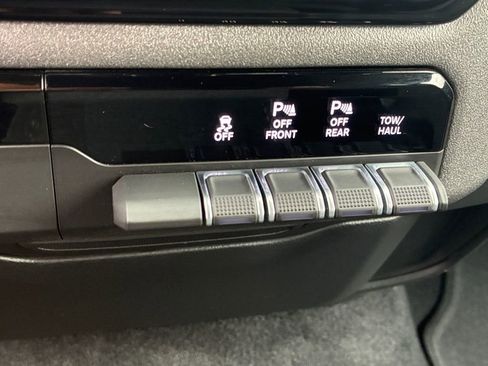 New 2026 RAM 1500 Express RWD image 10