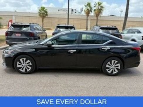 Used 2024 Nissan Altima 2.5 S FWD image 4