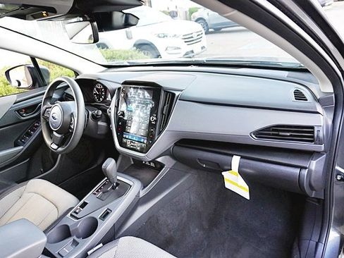 Used 2024 Subaru Crosstrek 2.0i Premium image 10