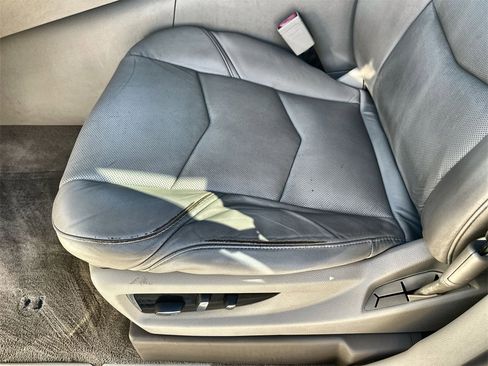 Used 2016 Cadillac Escalade Luxury image 25