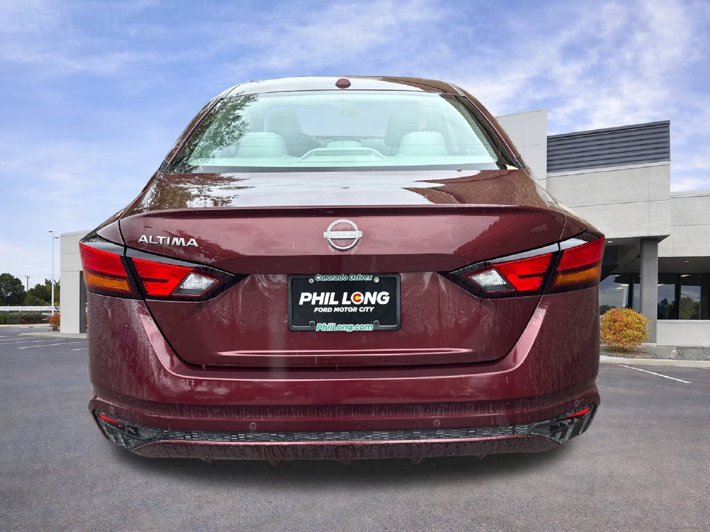 Used 2025 Nissan Altima 2.5 SV FWD image 7