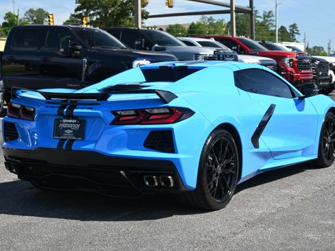 Used 2023 Chevrolet Corvette Stingray Premium Conv w/ Z51 Performance Package RWD image 11