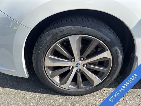 Used 2017 Subaru Legacy 2.5i Limited AWD/4WD image 4