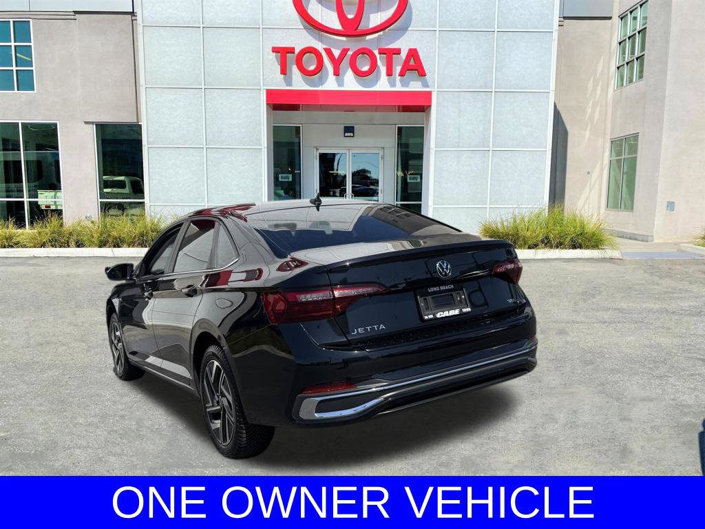 Used 2024 Volkswagen Jetta SEL FWD image 5