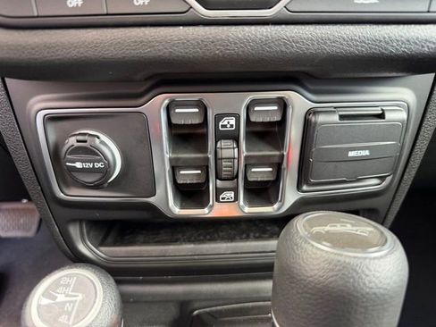 New 2026 Jeep Gladiator Sport image 22