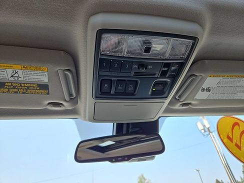 Used 2022 Toyota 4Runner Limited AWD/4WD image 26