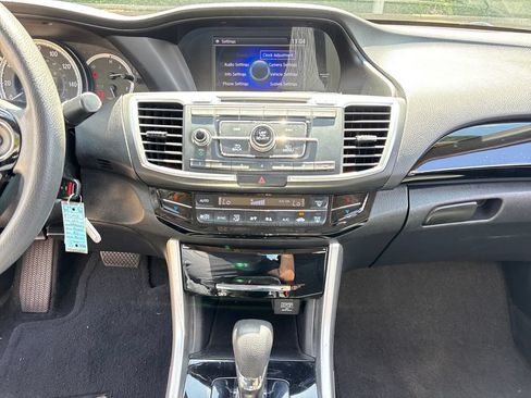 Used 2016 Honda Accord LX image 22