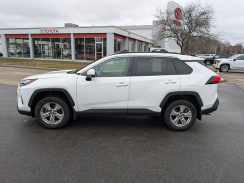 Used 2023 Toyota RAV4 XLE w/ Convenience Package image 2