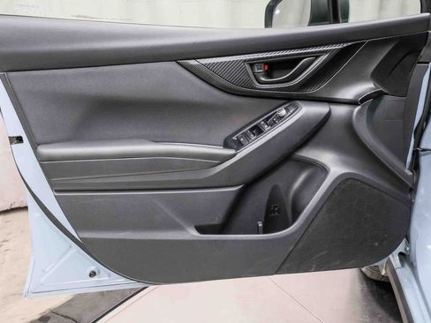 Used 2020 Subaru Crosstrek 2.0i Premium image 21