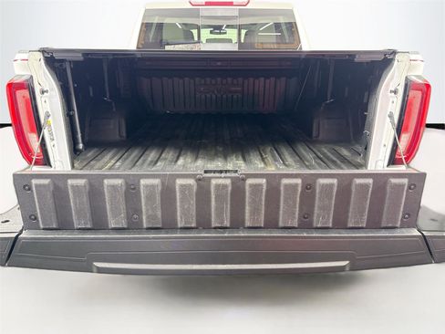 Used 2024 GMC Sierra 1500 SLT w/ SLT Premium Plus Package image 41