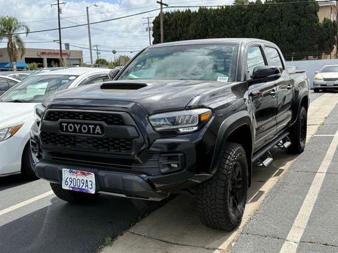 Used 2020 Toyota Tacoma TRD Pro AWD/4WD image 2