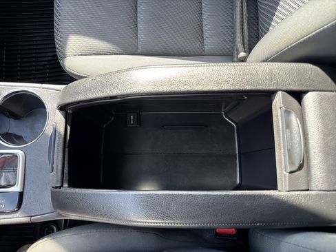 Used 2019 Toyota Highlander LE image 27