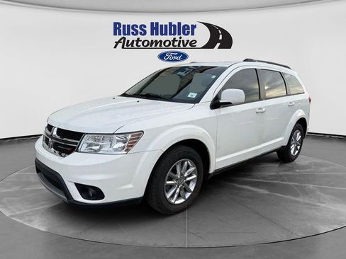 Used 2017 Dodge Journey SXT w/ Comfort/Convenience Group FWD image 3
