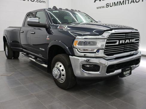 Used 2019 RAM 3500 Laramie AWD/4WD image 2