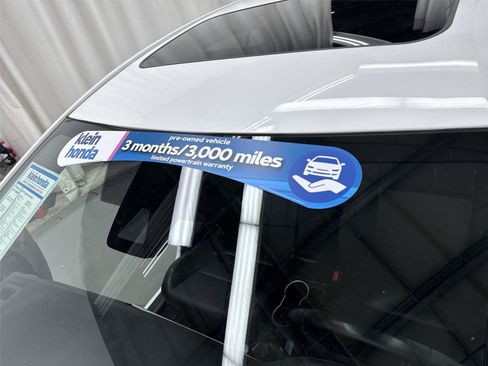 Used 2017 Toyota Corolla L FWD image 33