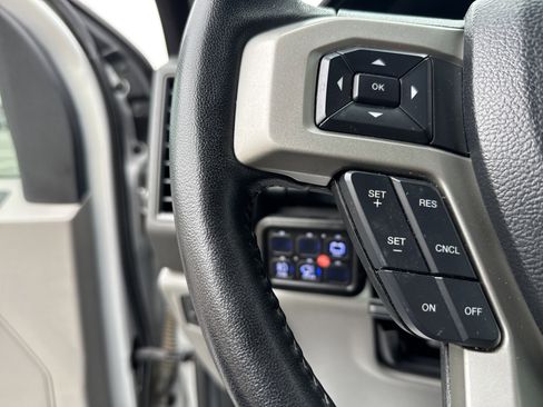 Used 2019 Ford F250 XL w/ STX Appearance Package image 18