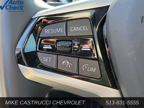 Used 2025 BMW 330i xDrive Sedan AWD/4WD image 16