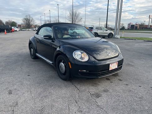 Used 2015 Volkswagen Beetle 1.8T image 2