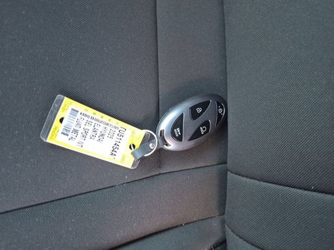 Used 2025 Hyundai Elantra Sport FWD image 33
