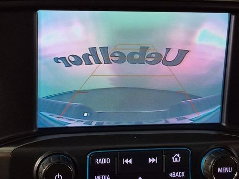 Used 2018 Chevrolet Silverado 1500 LT w/ All Star Edition image 19