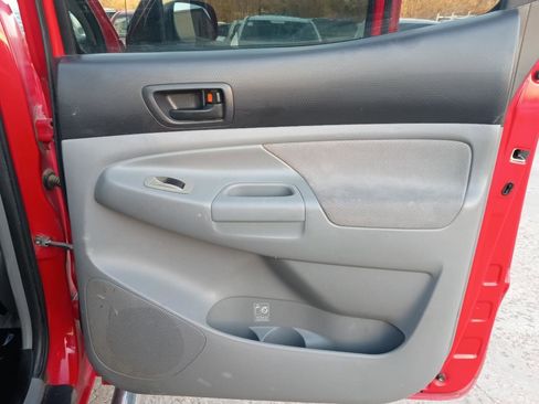 Used 2007 Toyota Tacoma PreRunner image 19