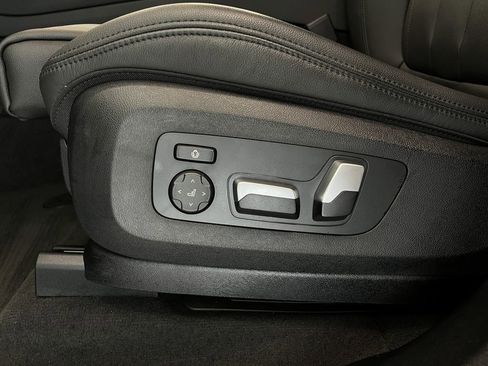 Used 2022 BMW X5 xDrive40i w/ Premium Package image 18