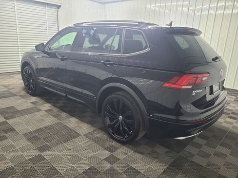Used 2021 Volkswagen Tiguan SE R-Line AWD/4WD image 9