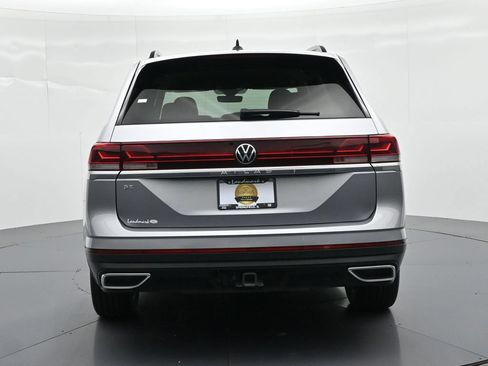 Used 2026 Volkswagen Atlas SE FWD image 7