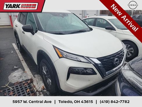 Certified 2023 Nissan Rogue S image 1